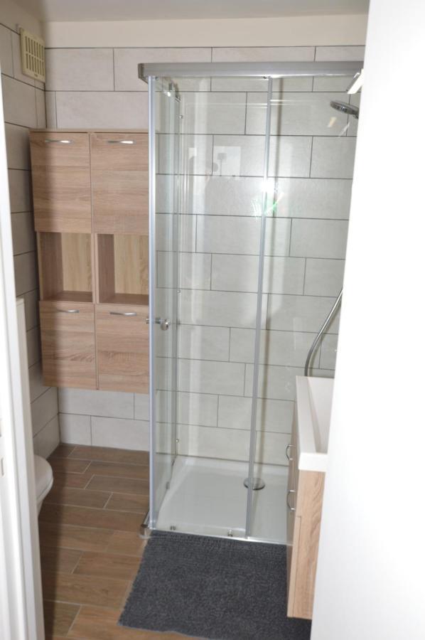 Modern And Private Studio With All Comfort! Leilighet Roeselare Eksteriør bilde